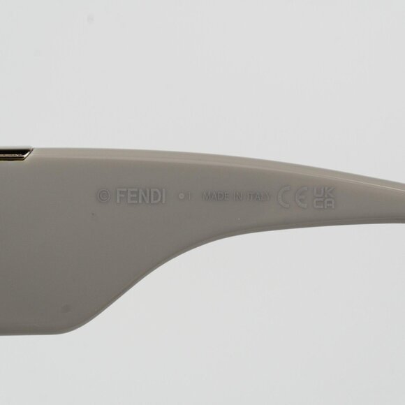 Fendi DIAGONAL Men Sunglasses Rectangle Grey FE40131I 20C NEW AUTHENTIC - Picture 10 of 11
